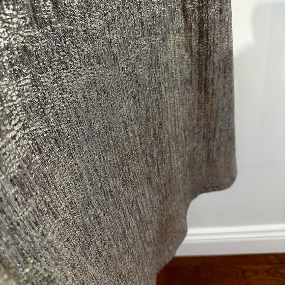 Metallic Accordion Skirt - Size 10 - Picture 10 of 11